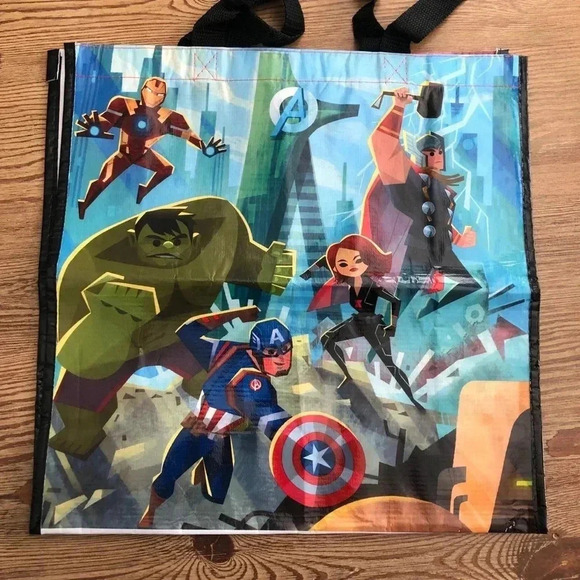 Disney D23 Limited Edition Pins and Reusable Bags - Picture 4 of 11